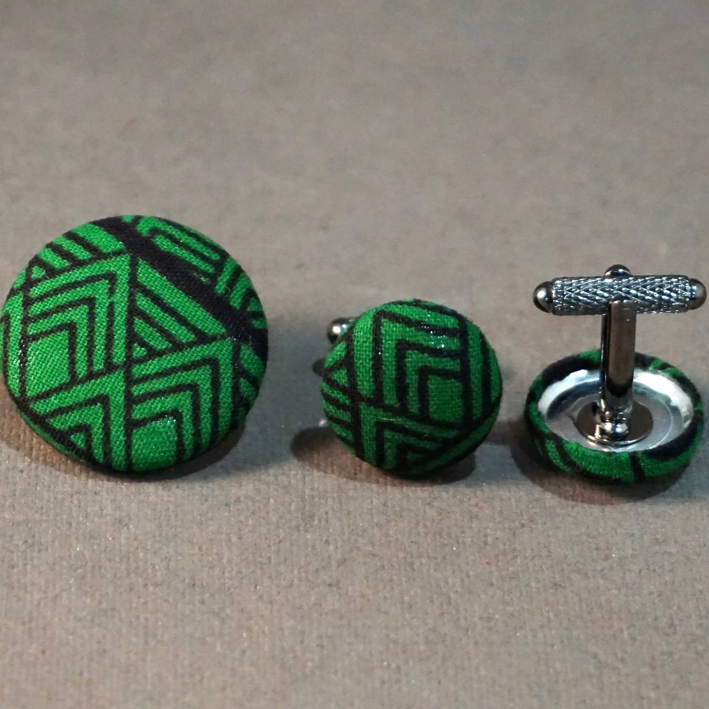 Ajambo Cufflinks & Lapel Pin