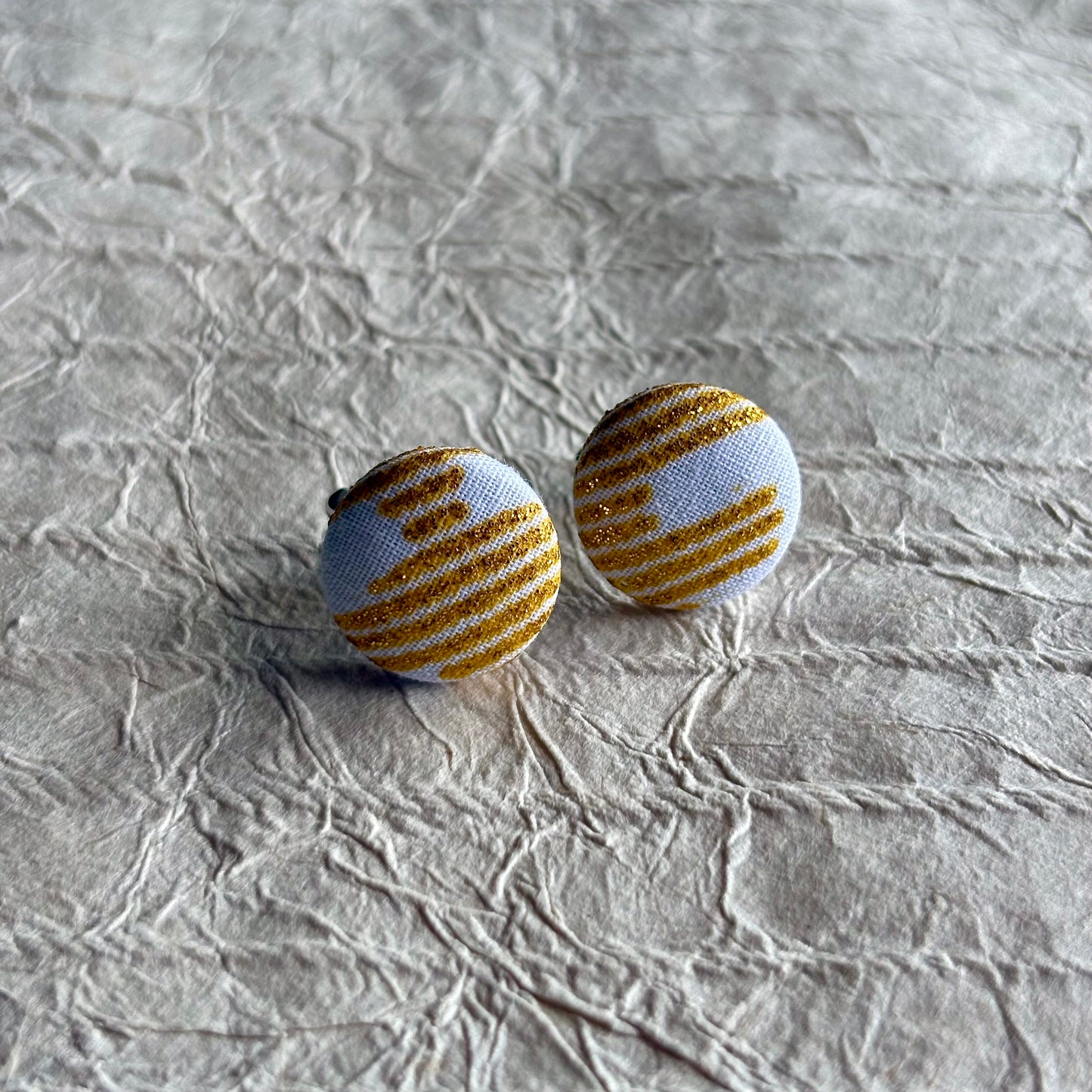 Yohuru Cufflinks & Lapel Pin